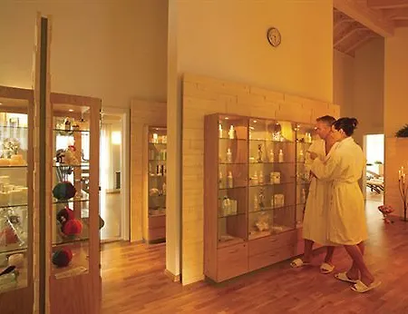 Bio- Und Wellnesshotel Alpenblick ホテル 4*